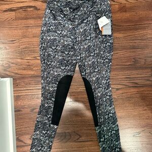 BRAND NEW KERRITS MOMENTUM KNEE PATCH POCKET TIGHT SIZE LARGE.